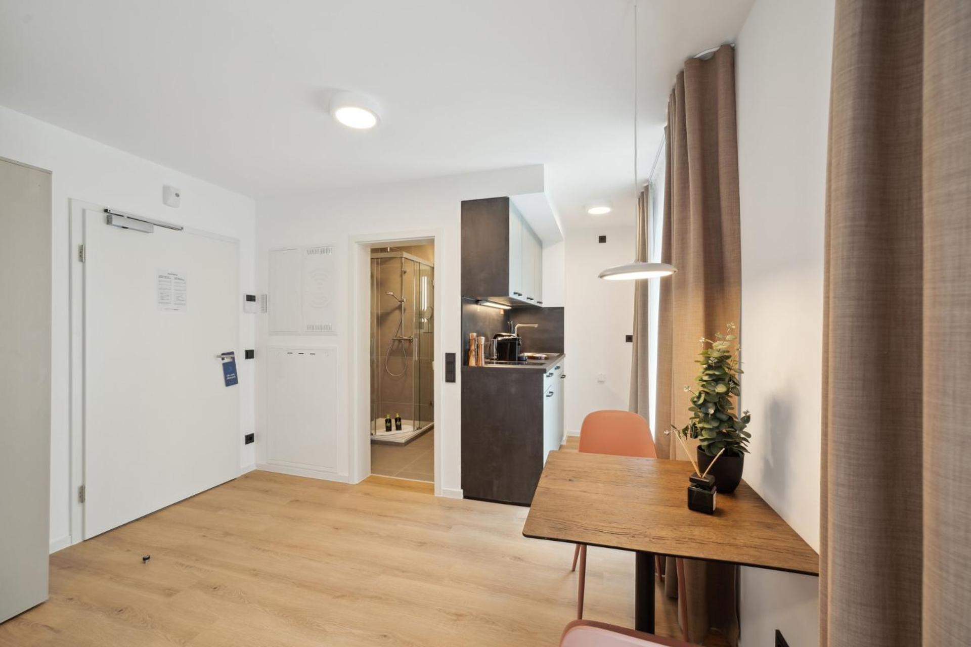 Апартаменты Limehome Celtisplatz *